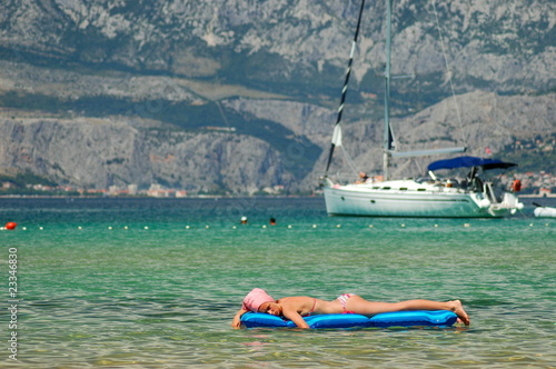 Relaks na plaży w Chorwacji photo