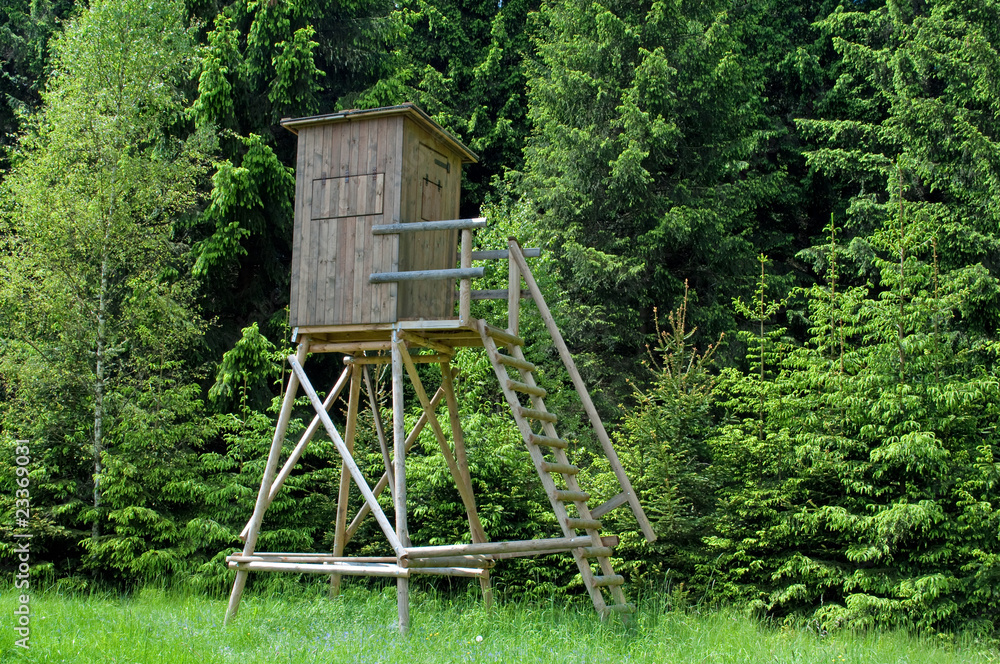 Hochstand StockFoto Adobe Stock