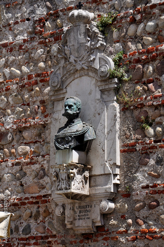 statua umberto primo di savoia busto bronzo