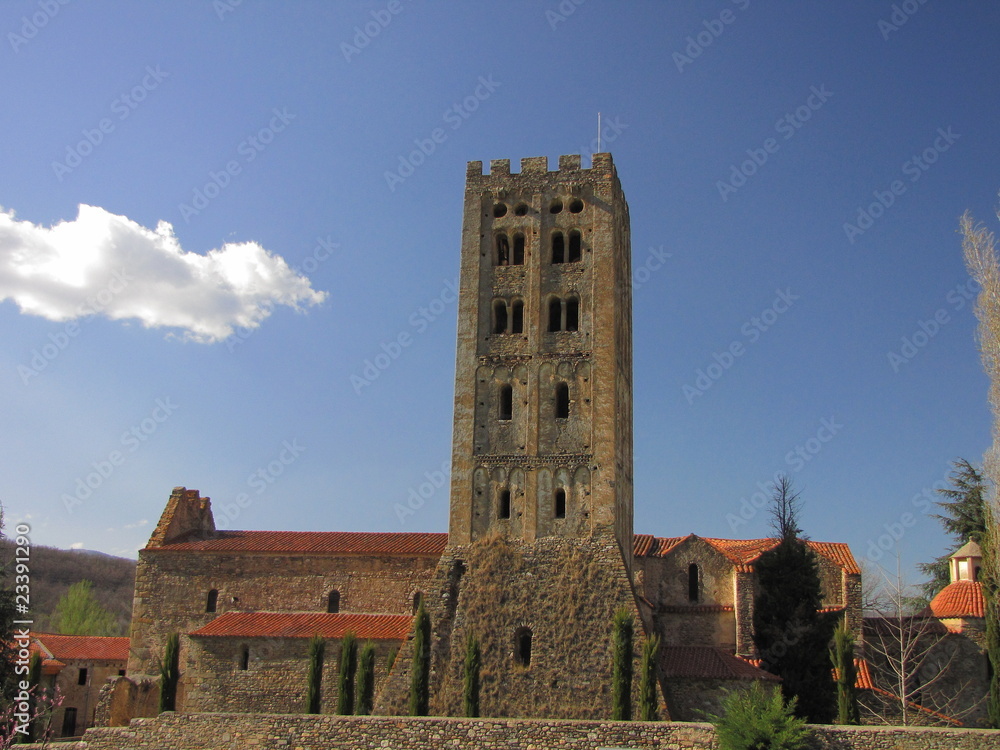 Abbaye Saint Michel de Cuxa ; Canigou ; Pyrénées Orientales
