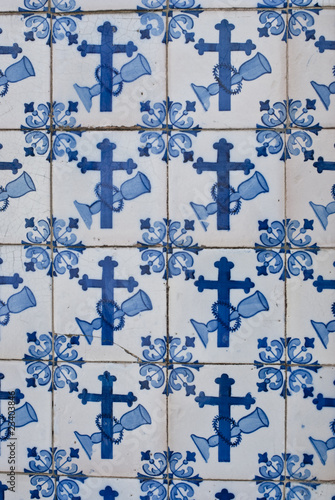 Portuguese glazed tiles 082 © homydesign