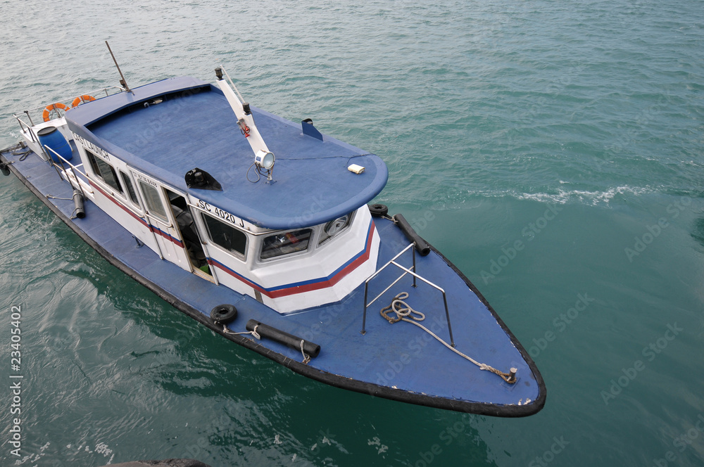Obraz premium passenger boat on the sea