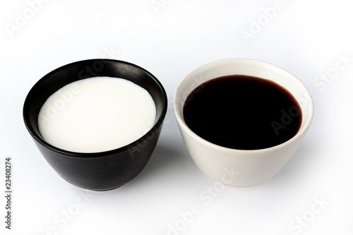 Black and white cups