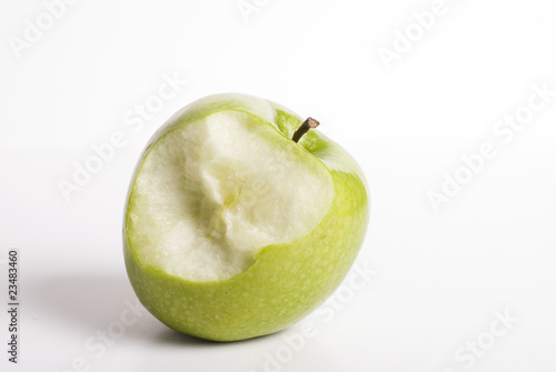 Angebissener Apfel