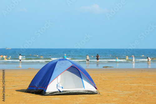 Camping at the beach © lightmoon