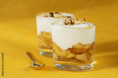 Wallpaper Mural Verrine Pomme Miel Noisette Torontodigital.ca