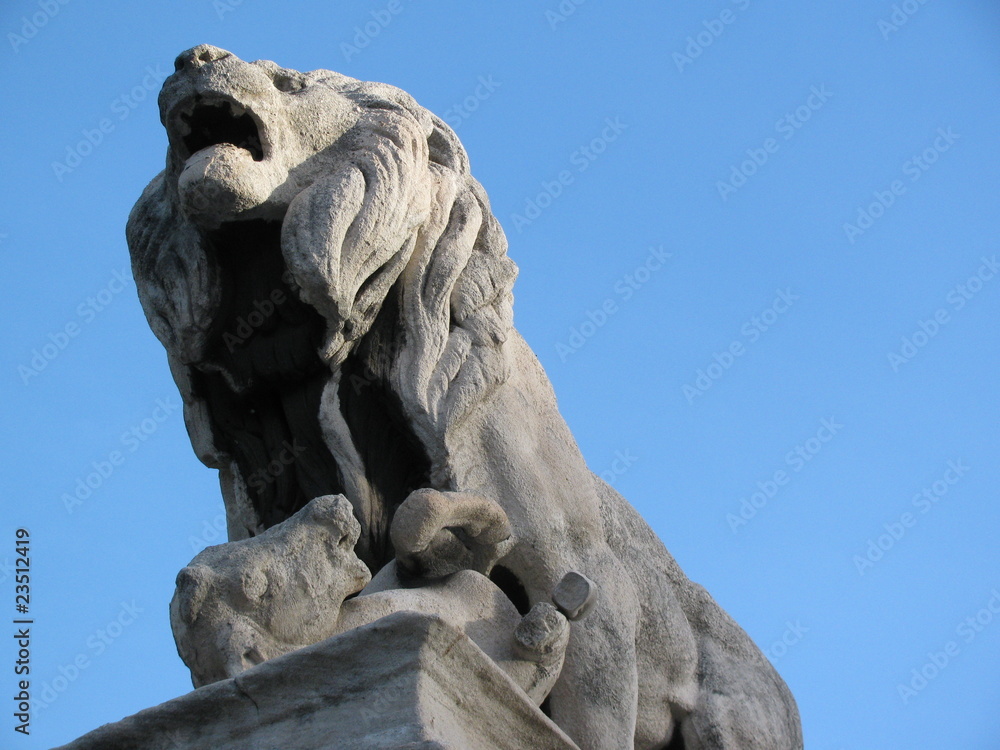 lion de pierre lion de pierre