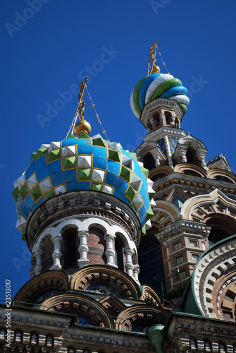 Les bulbes du Sang-Versé à St Petersbourg photo