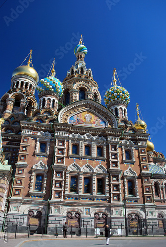 Face à la cathédrale du Sang-Versé de Saint Petersbourg
