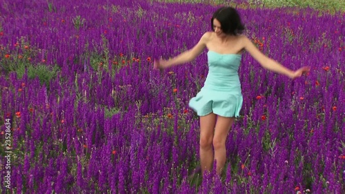 Wallpaper Mural Female flowers tears Torontodigital.ca