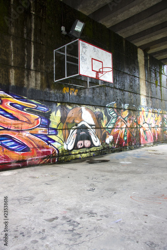 pista de baloncesto urbana