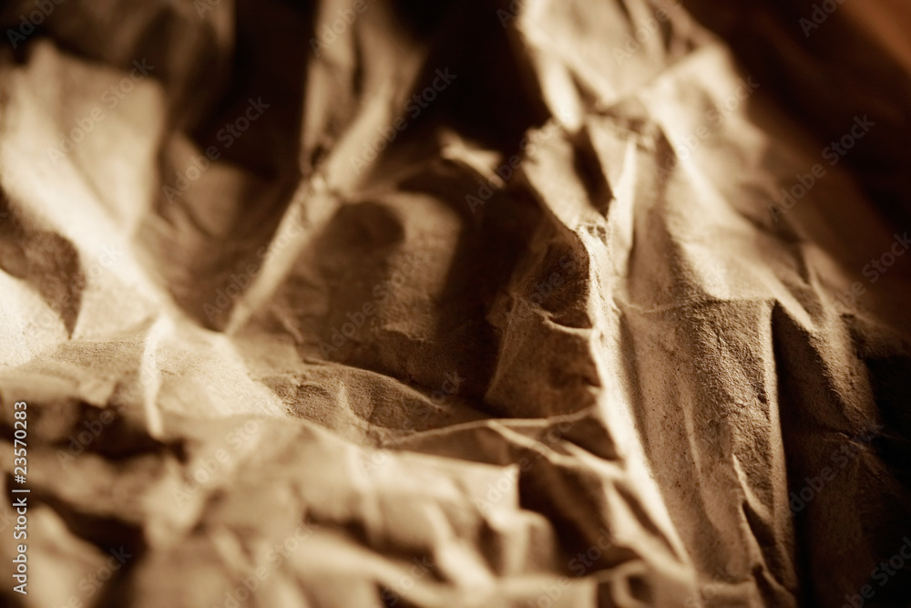 Stark zerknittertes Papier zum Recycling Stark zerknittertes Papier zum Recycling