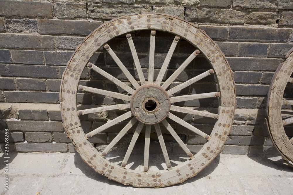 chine,xi'an : remparts ming, roue de char