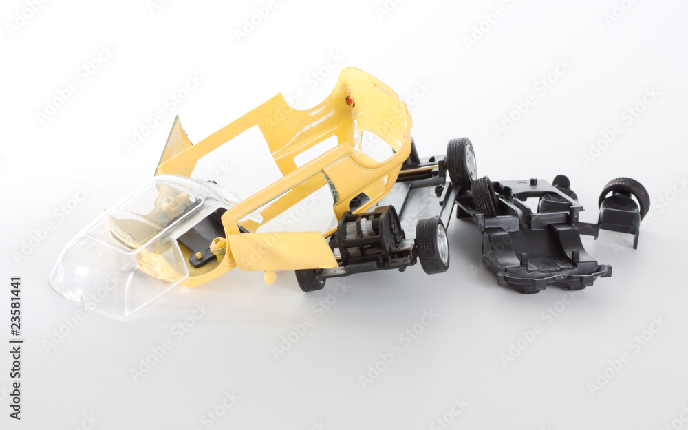 Naklejka premium Dismantled toy car