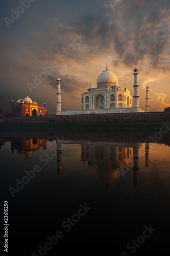 Riverview Taj Mahal & Jawab at Sunset