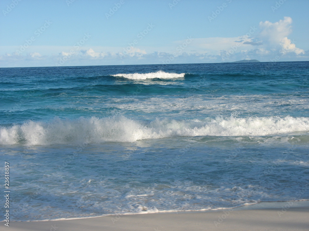 Wellenbrandung Seychellen