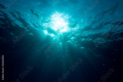 Unterwasser Sonne
