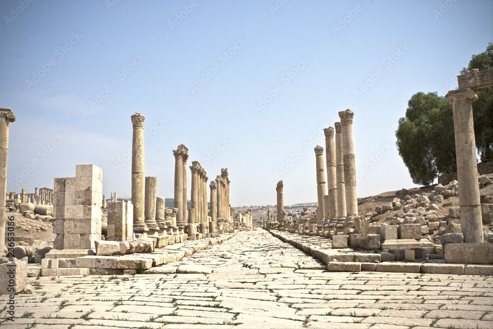 Ruinas romanas en la ciudad de Jerash en Jordania