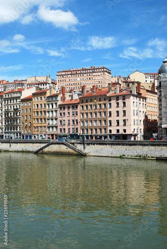 façade quai de saone Lyon