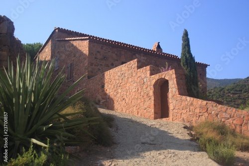 dans le village de Girolata photo