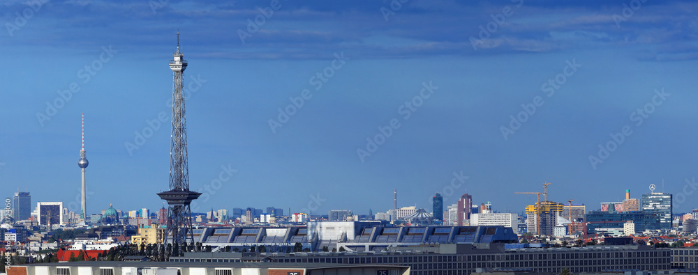 Obraz premium Berlin Hauptstadt Skyline Funkturm