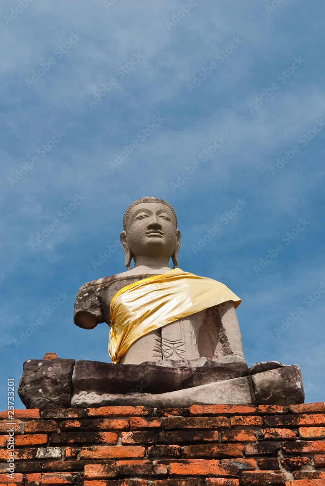 Fototapeta premium ancient buddha statue