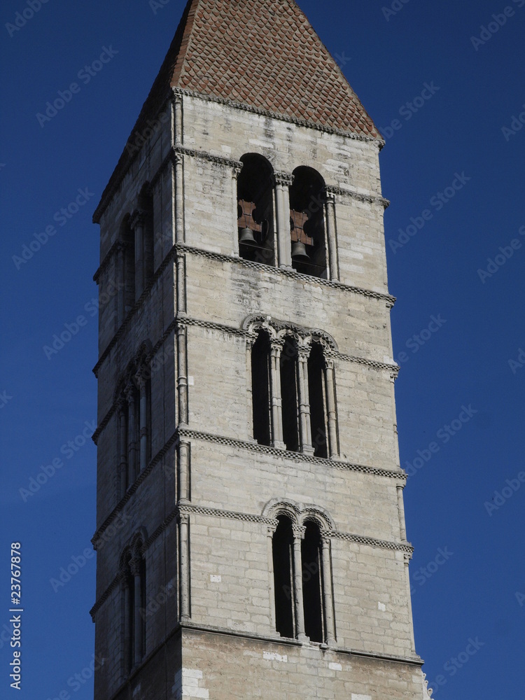 Obraz premium Torre de la iglesia de Sta. Mª de la Antigua en Valladolid