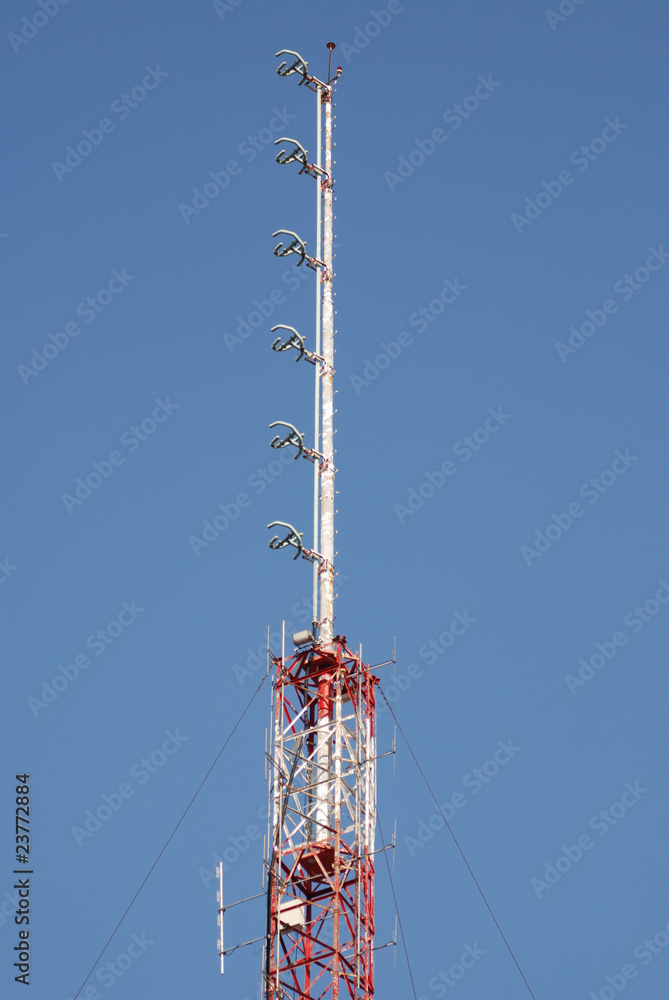 Antena transmisora de radio FM Stock Photo | Adobe Stock