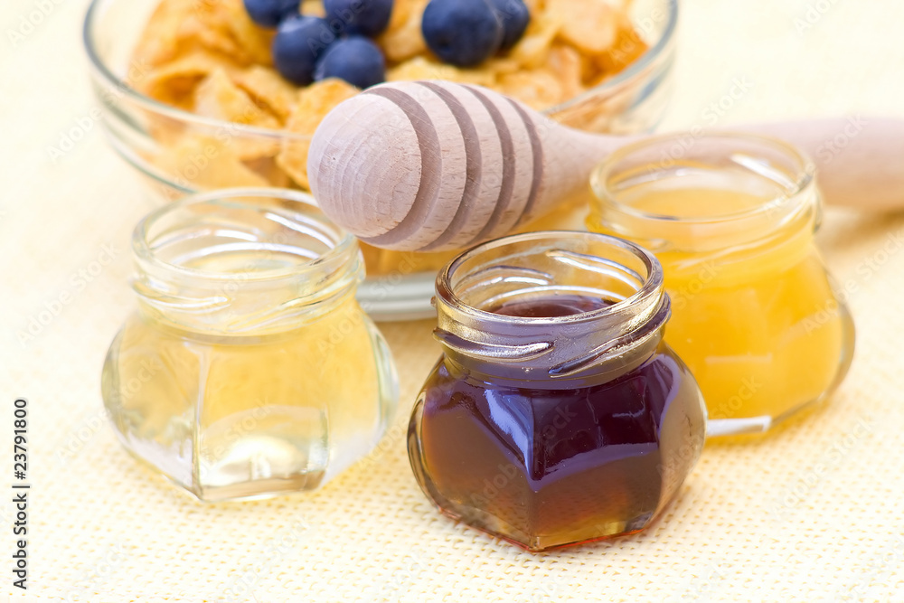 cornflakes with blueberries and honey cornflakes with blueberries and honey