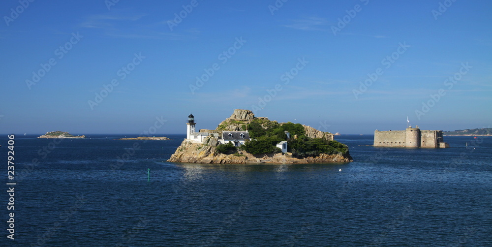 île Louet à Carantec,Louët,baie,morlaix,baie ,phare