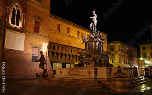 il nettuno di notte