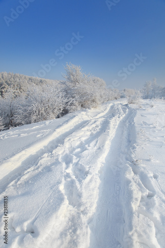 winter road © kmit