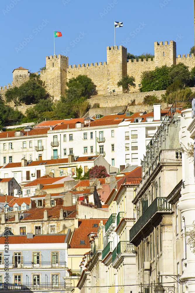 Castillo y edificios de Lisboa