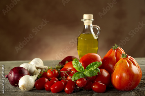 Fototapeta Naklejka Na Ścianę i Meble -  ingredients for pasta sauce- ingredienti per pasta