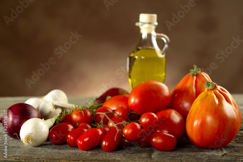 ingredients for pasta sauce- ingredienti per pasta