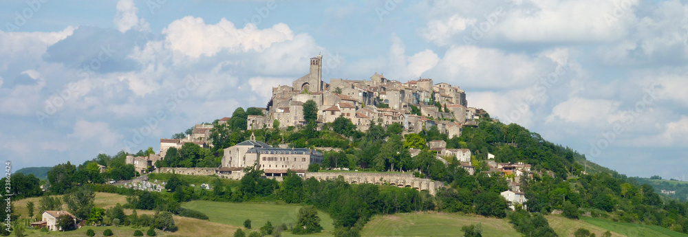 Obraz premium Vue panoramique de Cordes-sur-Ciel