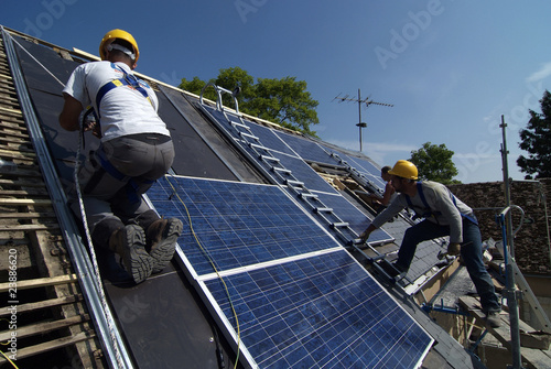 poseurs panneaux photovoltaïques