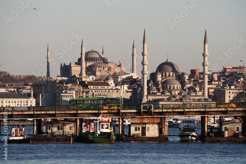 Obraz na płótnie Istanbul seen from the water w salonie