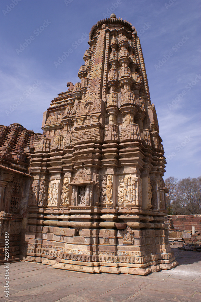 Turm eines alten Hindutempel in Rajasthan