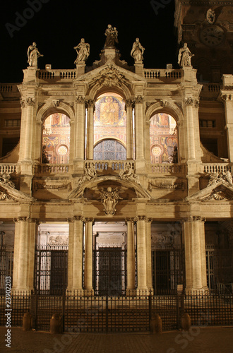 Rome - baslica Santa Maria Magiore - facade in nihgt photo