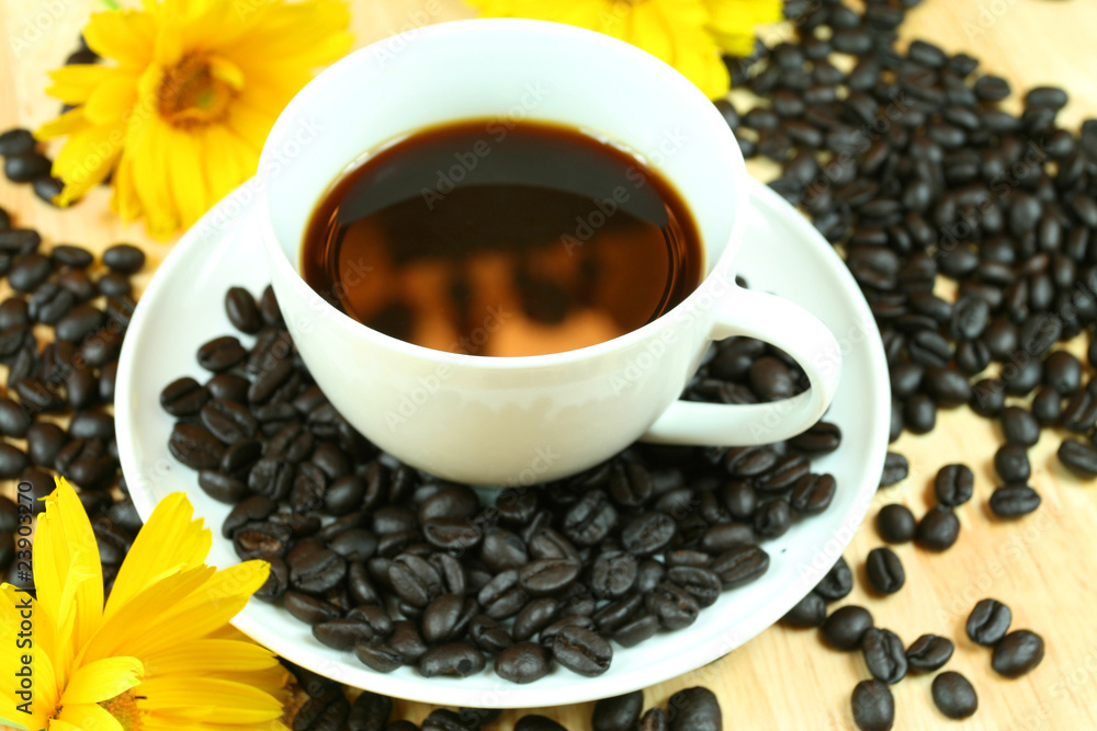 Obraz premium Black coffee with flowers