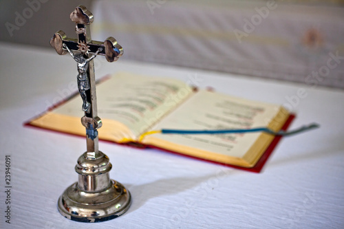 Fotografia, Obraz Old rusty crucifix