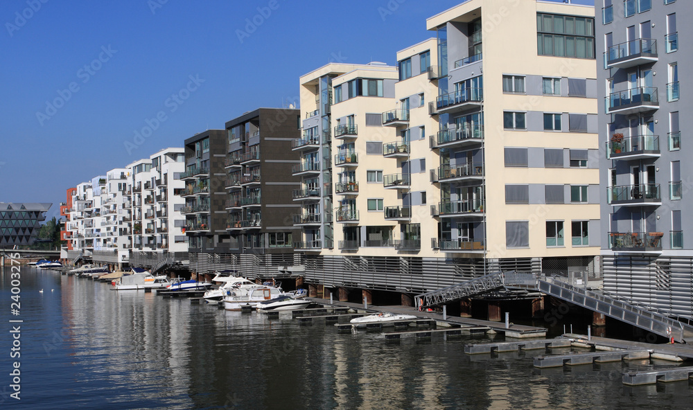 Obraz premium Wohnen am Fluss