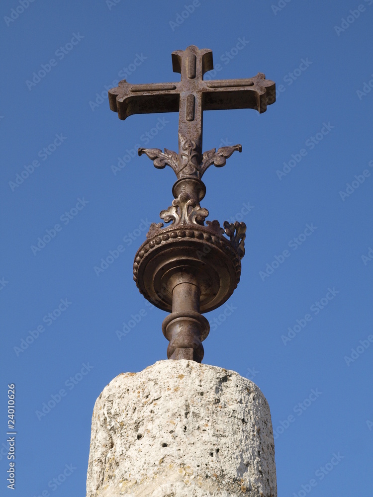 Cruz del Monasterio de las Clarisas en Toro (Zamora)