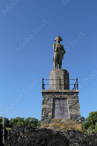 Statue of lord Nelson.