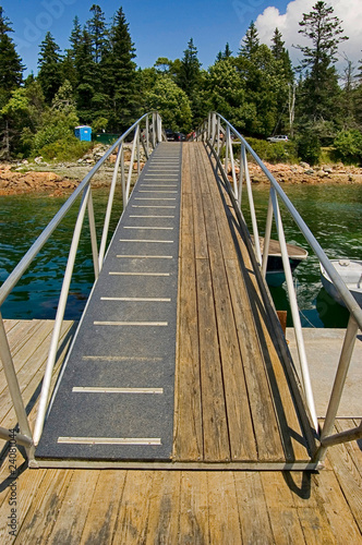 Fototapeta Naklejka Na Ścianę i Meble -  Small Bridge in Maine, Usa