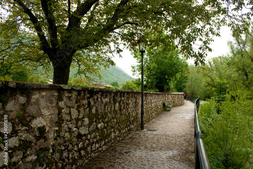 Sentiero, Abruzzo photo