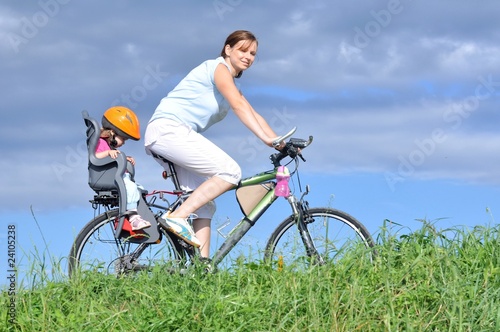 bébé et vélo