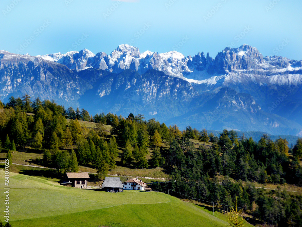 Bauernhof mit Blick in die Dolomiten Bauernhof mit Blick in die Dolomiten