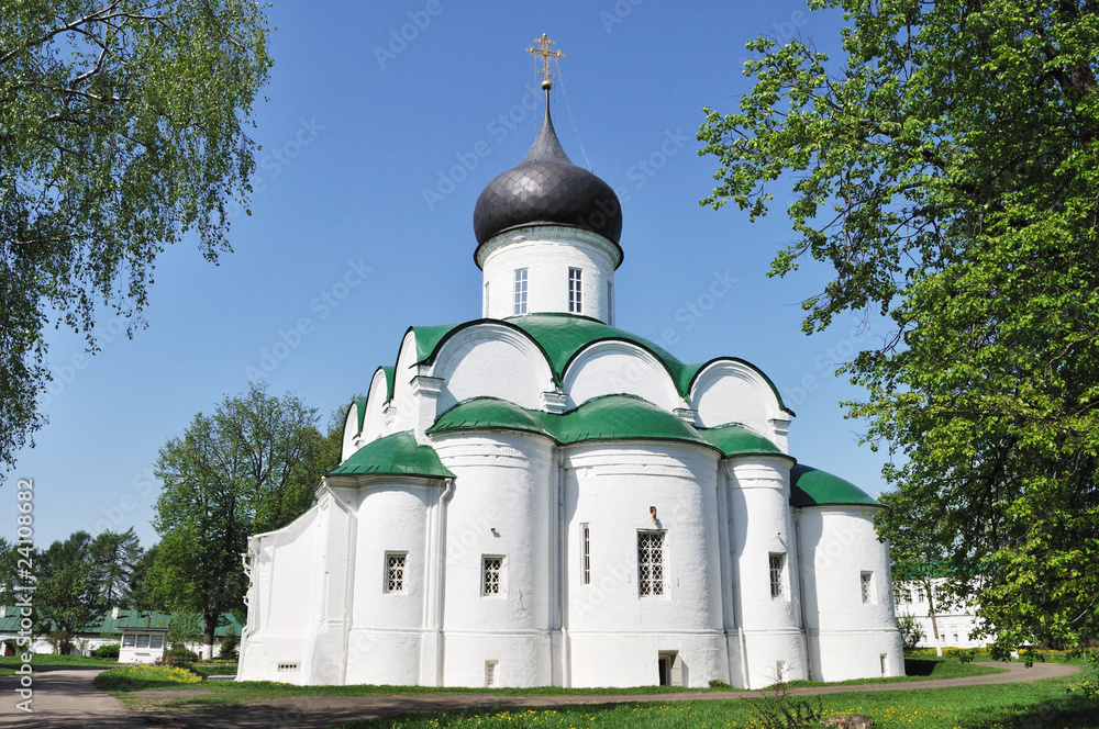 Trinity Cathedral in monastery of Alexandrov town Trinity Cathedral in monastery of Alexandrov town